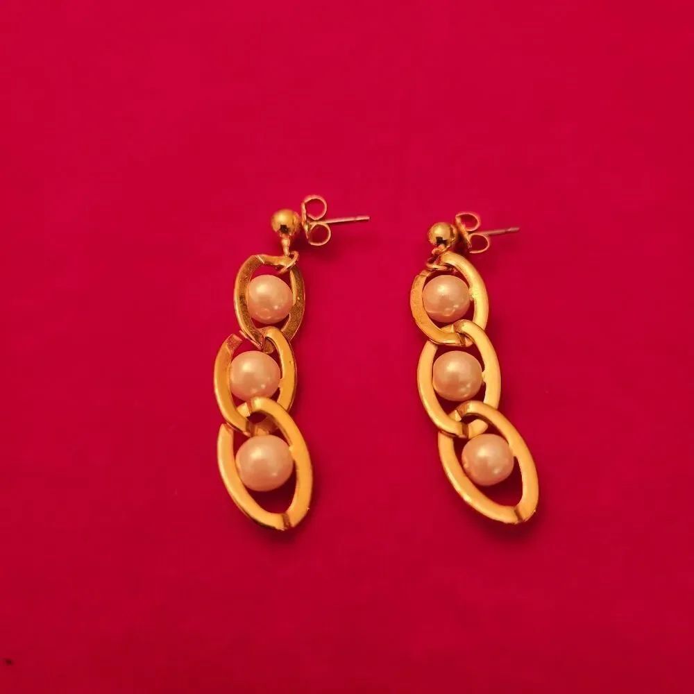 Avon Vintage Signed Gold Plated Pearl Dangle Earrings
